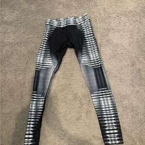 HPE Black and White Women’s Leggings